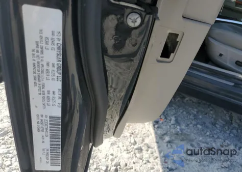 2010 Chrysler 300C z USA, uszkodzony, nr VIN 2C3CA6CT0AH211154